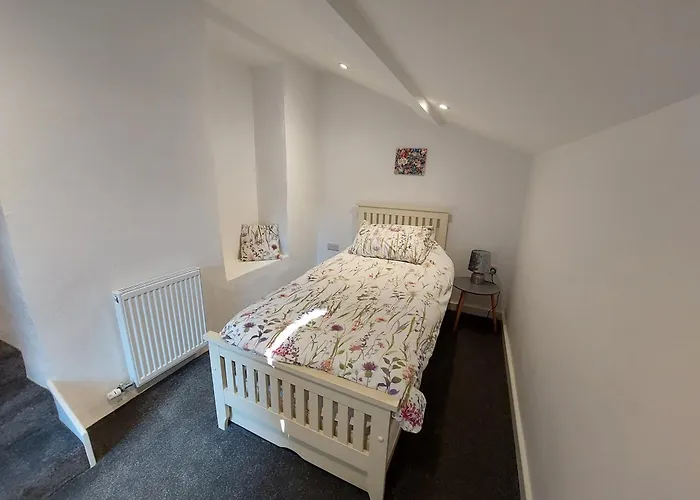 Swallows Rest Cottage - 3 Bedrooms - Nr Looe