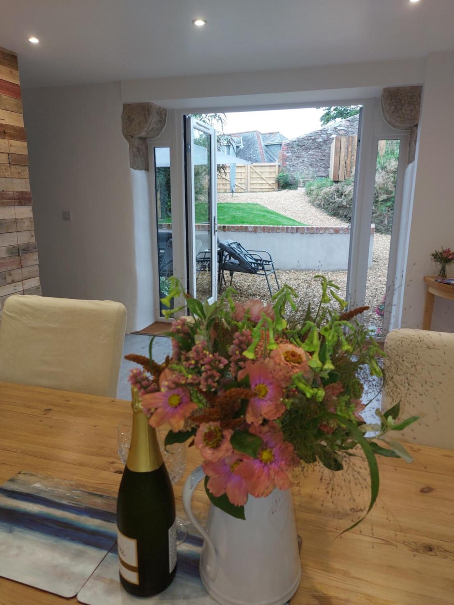 Swallows Rest - 3 Bedrooms - Nr Holiday home *